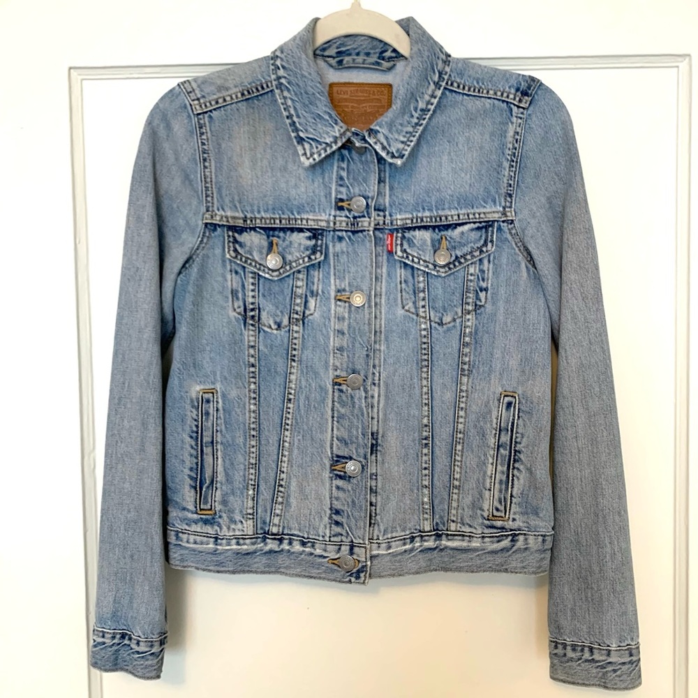 SOLD Levi’s Original Denim Trucker Jacket